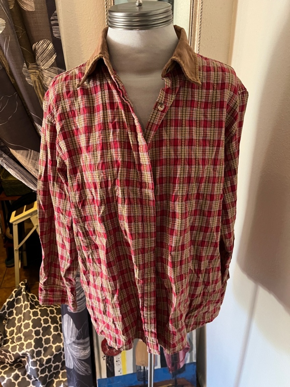 Vintage Bobbie Brooks Red and Tan Plaid Button-Up Shirt with Brown Collar S XL